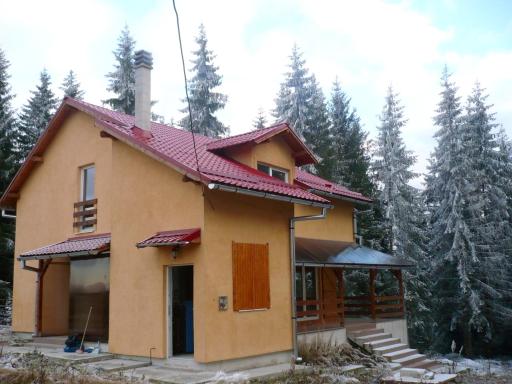 4 bedrooms house with furnished terrace at Marisel - Housity