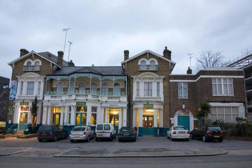Bridge Park Hotel - Housity
