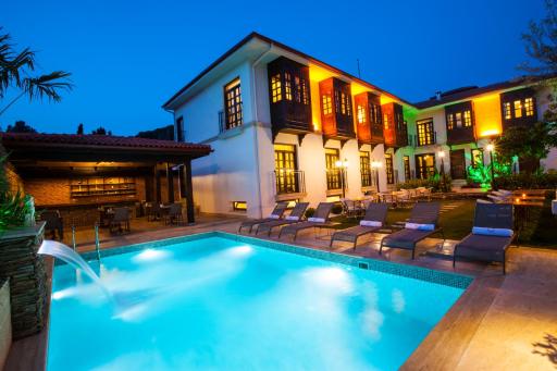 Livia Garden Hotel - Housity