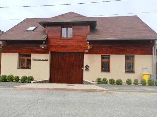 Apartmán Trstinka - Housity