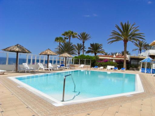 Ocean view apartments Las Flores I - Housity