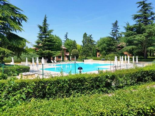 One bedroom appartement at Sirmione 200 m away from the beach with shared pool furnished terrace and wifi - Housity