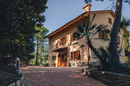 Villa Monte Illuminato - Housity