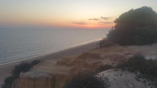 Duplex en Huelva a 15 minutos en coche de las mejores playas de España - Housity