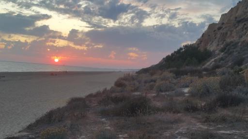 Duplex en Huelva a 15 minutos en coche de las mejores playas de España - Housity