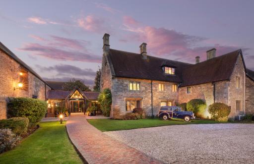 voco Oxford Thames, an IHG Hotel - Housity