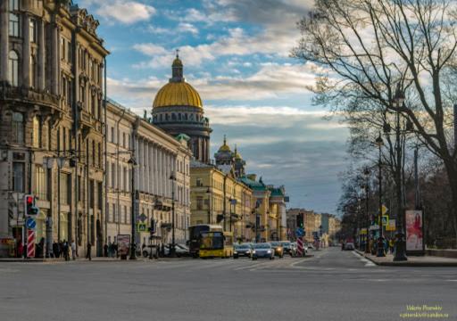 Home Apartment Near Hermitage - Housity