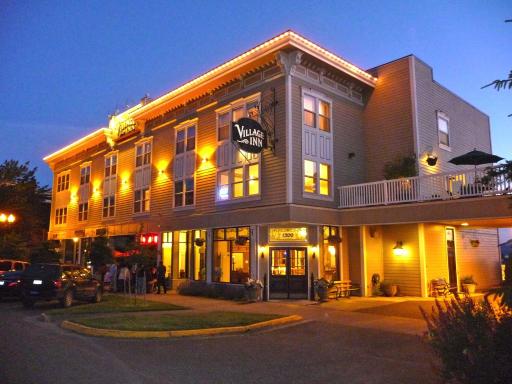 Fairhaven Village Inn - Housity