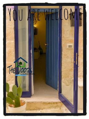 The doors, Apulia, Ostuni - Housity