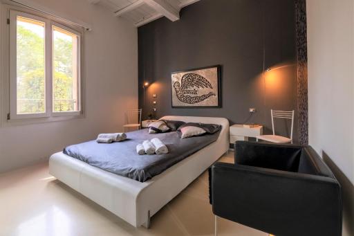 Charming Flat in centro a Ferrara con posto auto - Housity