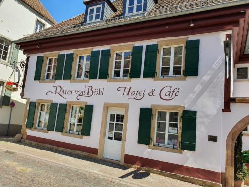 Hotel & Café Ritter von Böhl - Housity