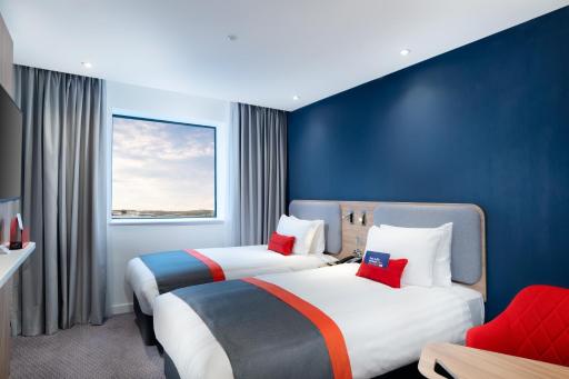 Holiday Inn Express - London Heathrow T4, an IHG Hotel - Housity