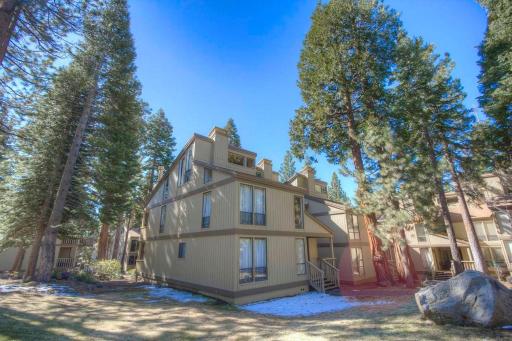 Kingswood Cornerview by Lake Tahoe Accommodations - Housity