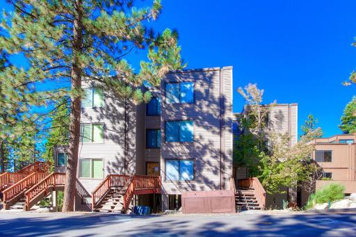 Village Pleasure by Lake Tahoe Accommodations - Housity