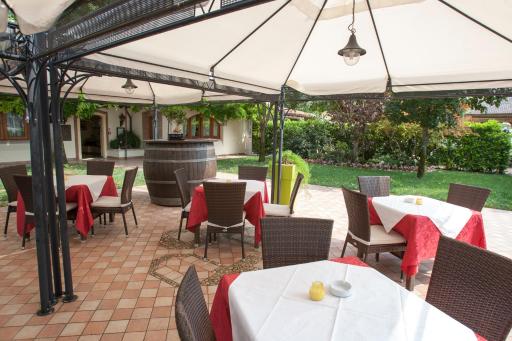 Hotel Ristorante Alla Botte - Housity