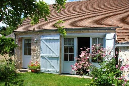 Maison confortable avec jardin a Mardie + Terrasse - Housity