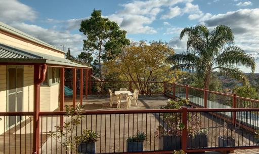 Treetops Escape Albury - Housity