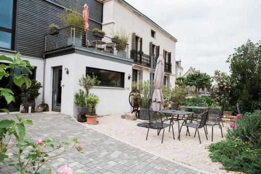 Ame de la Terre - Housity