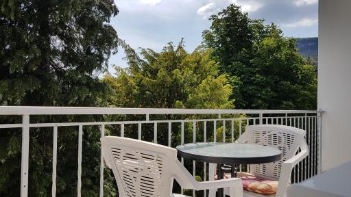 Naperkély Apartman - Housity