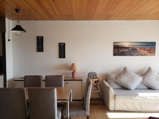 Appartement en bord de mer avec piscine intérieure - Housity