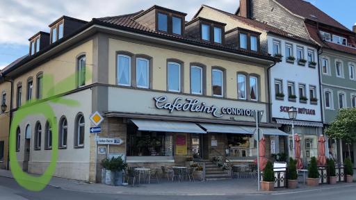 Ferienwohnungen & Zimmer Heintz Bad Königshofen - beste zentrale Lage am Marktplatz - Housity