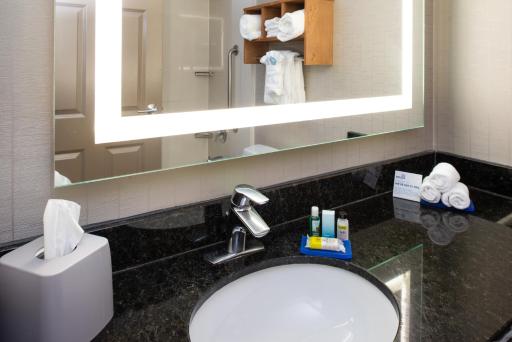 Holiday Inn Express San Francisco Airport South, an IHG Hotel - Housity