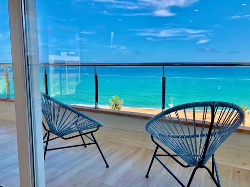Apartaments Primera Linea Torre Valentina - Housity