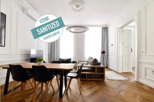 Luxury Apartment by Hi5 - Bazilika Suite - Housity
