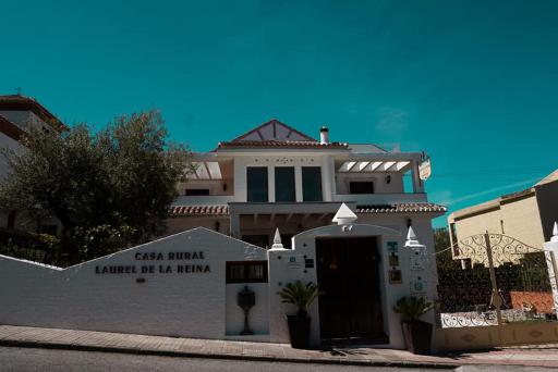 Laurel de la Reina Bed & Breakfast - Boutique - Housity