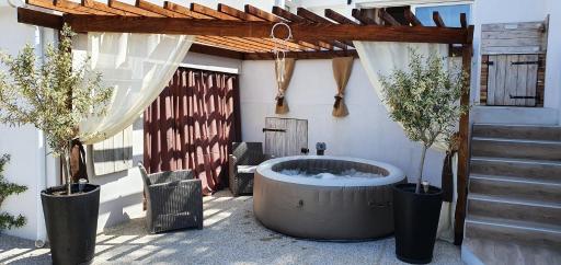 Villa T3 à 10' de Cassis SPA - Jacuzzi - Housity