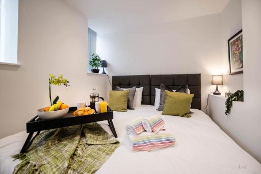 Charles Alexander Short Stay - Windmill House Apartments - Housity