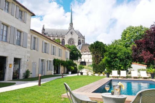 Hotel Le Saint Gelais - Housity