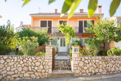 Apartments Sanja - Housity