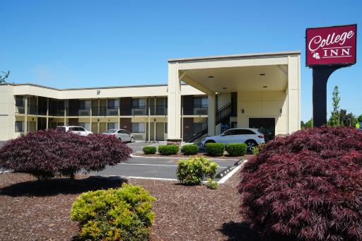 College Inn - Housity