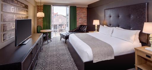 Holiday Inn Hotel French Quarter-Chateau Lemoyne, an IHG Hotel - Housity