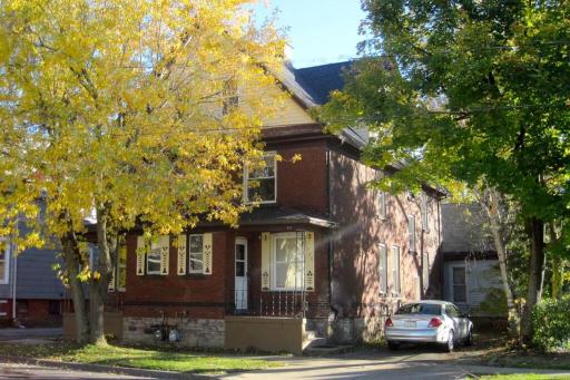 Great Gorge Guesthouse - Walk to the Falls, the Casino and all Downtown Restaurants - Across from the Aquarium - Housity
