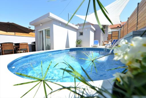 POP&ROCK HOLIDAY HOUSE ZADAR - Housity