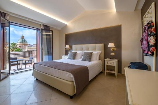 Vittorio Emanuele Hotel - Housity