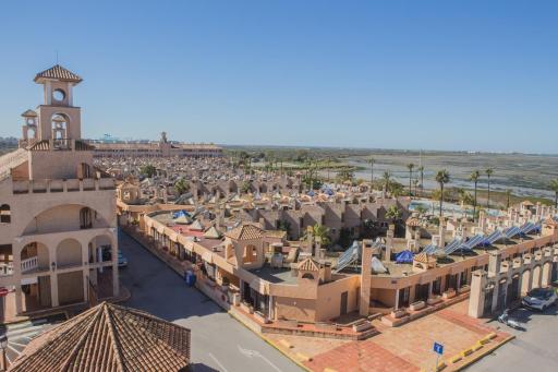 Apartamentos Turísticos Bahía Sur - Housity