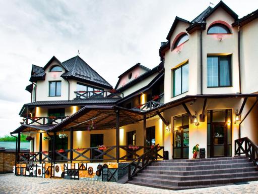 Hotel Complex Dacha - Housity