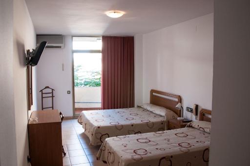 Hostal Fontdemora - Housity