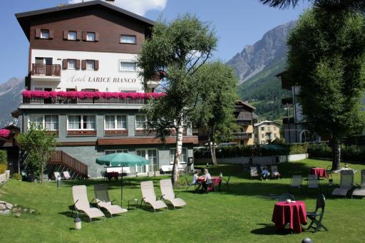 Hotel Larice Bianco - Housity