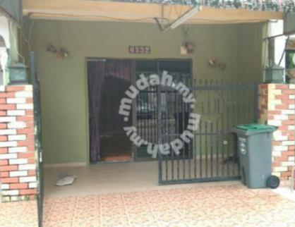 Reeniy Homestay Mersing - Housity