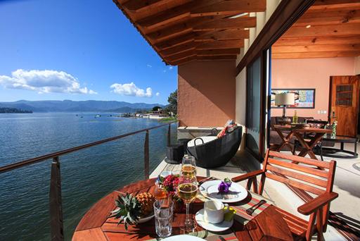 Hermosa Casa en Valle de Bravo - Housity