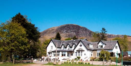 Glen Clova Hotel & Luxury Lodges - Housity