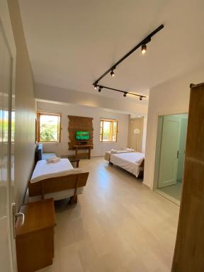 Old Town Hotel Dhermi - Housity