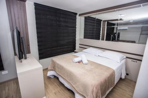 Studio com Cama e Sofá-Cama de Casal - ALL2011 - Housity