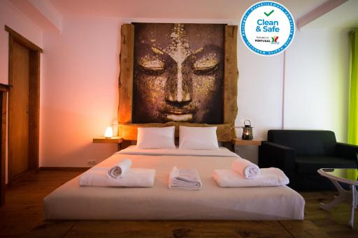 Modern & Recycled Guest House - Housity