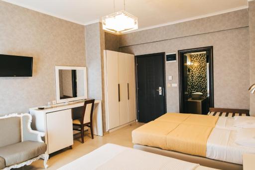 Fanari Hotel - Housity