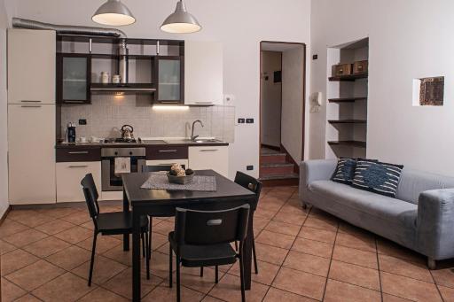 Cortile del Forno nel centro storico - Housity